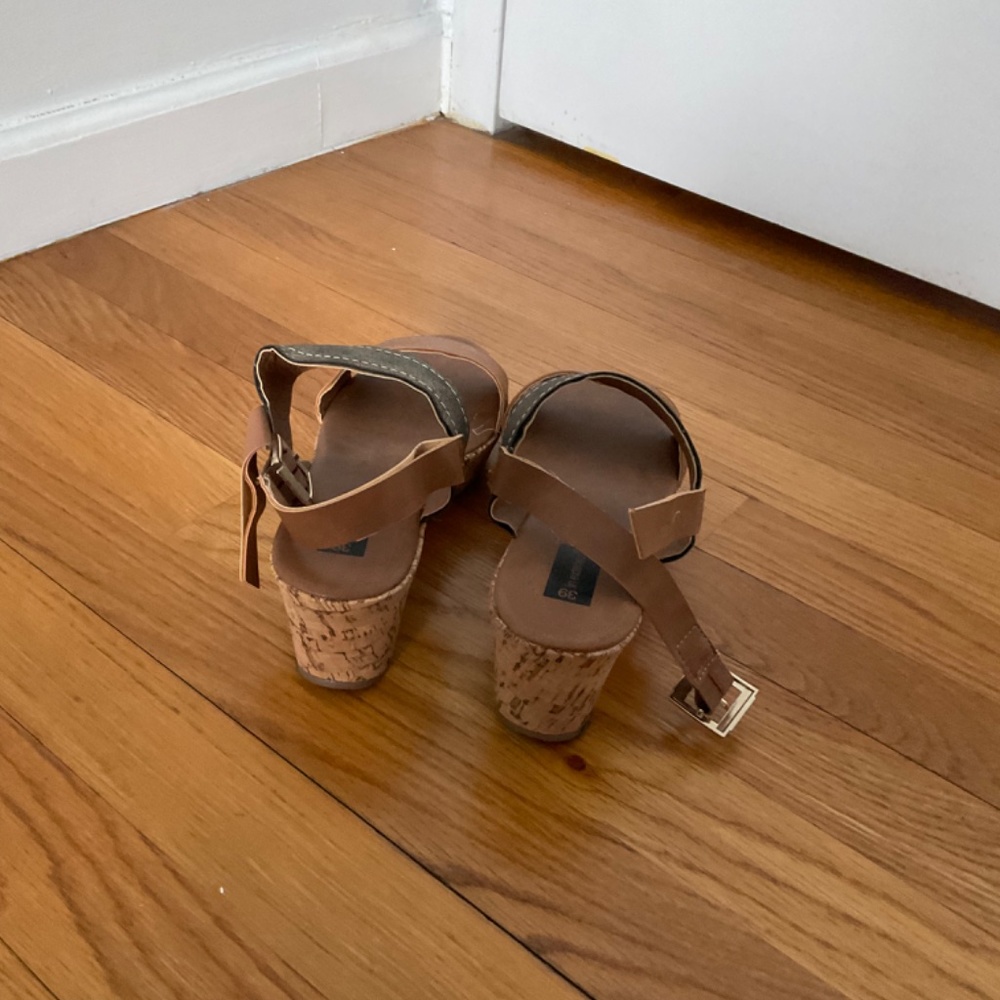 Shoes - Picture 2 of 3